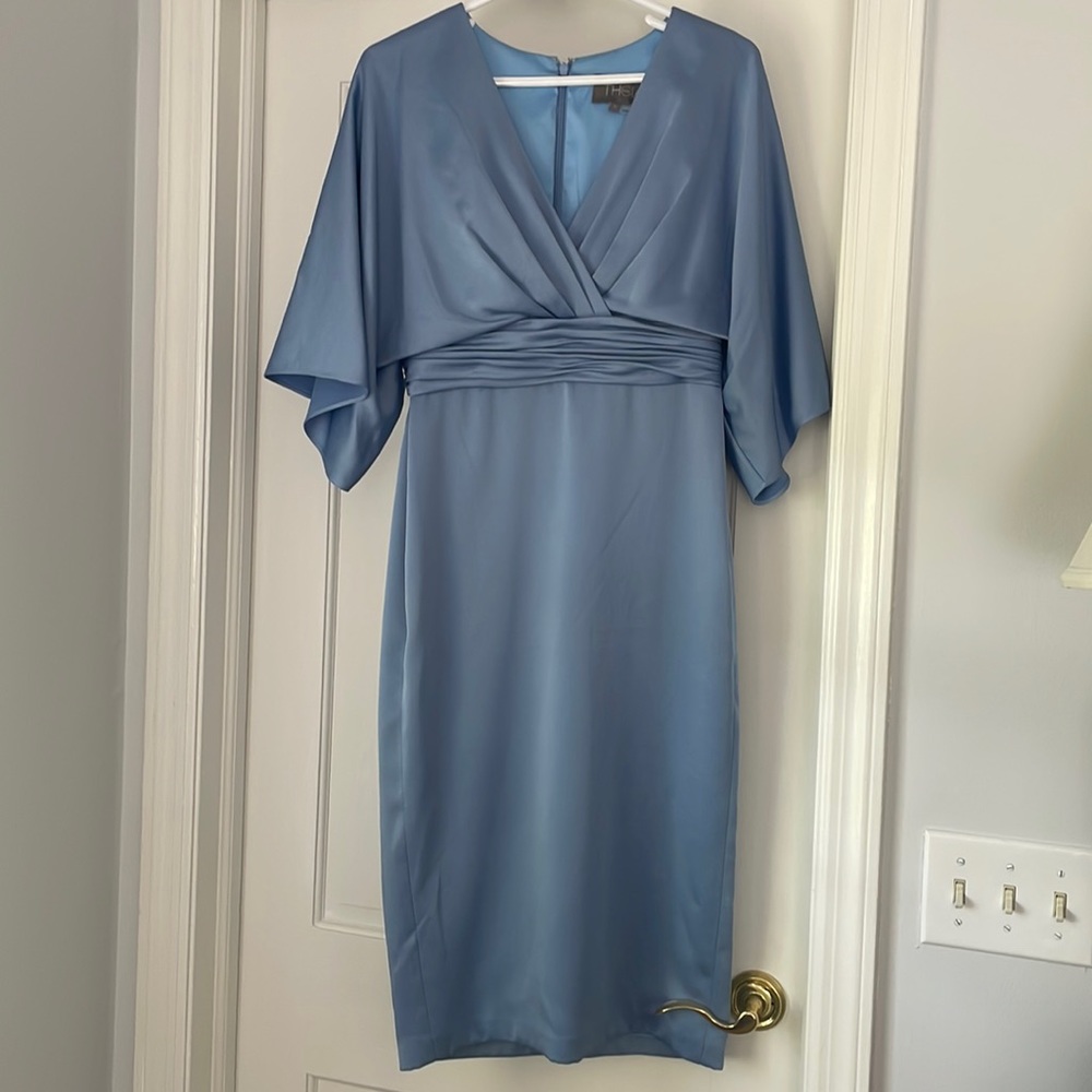 New. Never been worn Theia Kimono Sleeve dress
